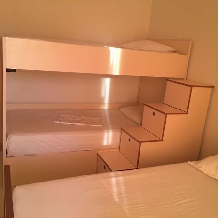Seanfinity Apartments فلورا المظهر الخارجي الصورة