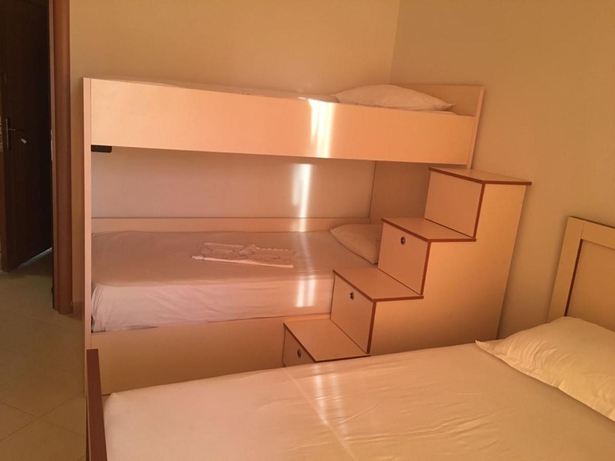Seanfinity Apartments فلورا المظهر الخارجي الصورة